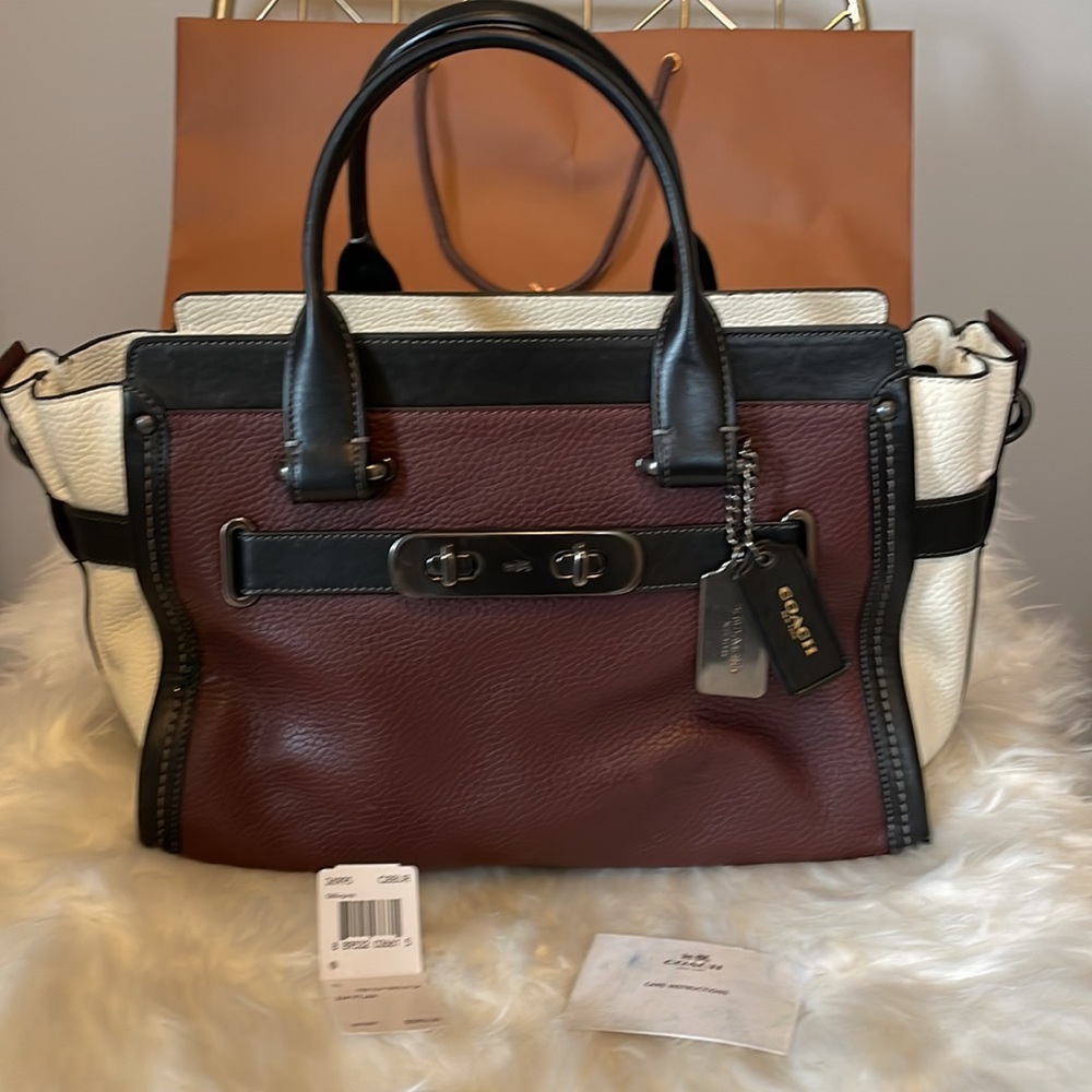 Coach Swagger Bag